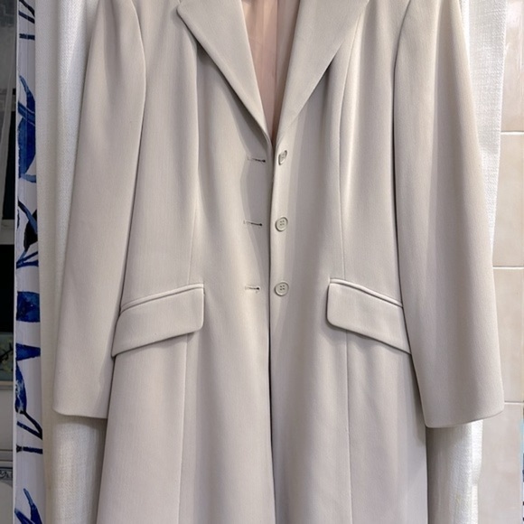 Women’s Jackie Jon New York Cream Colored Polyester Blend Jacket Blazer Size 12 - Picture 3 of 10